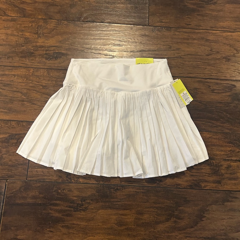 All in Motion White Pleated Skort NWT